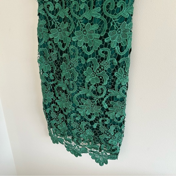 (SOLD) Emerald Green Lace Dress Size XS - Picture 4 of 12